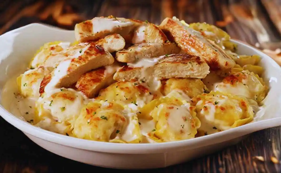 Olive Garden Chicken Tortelloni Alfredo with cheese tortelloni, grilled chicken and creamy Alfredo sauce