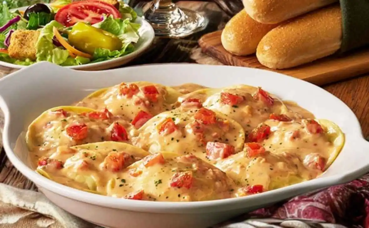 Olive Garden Ravioli di Portobello with mushroom-filled ravioli in creamy sun-dried tomato sauce