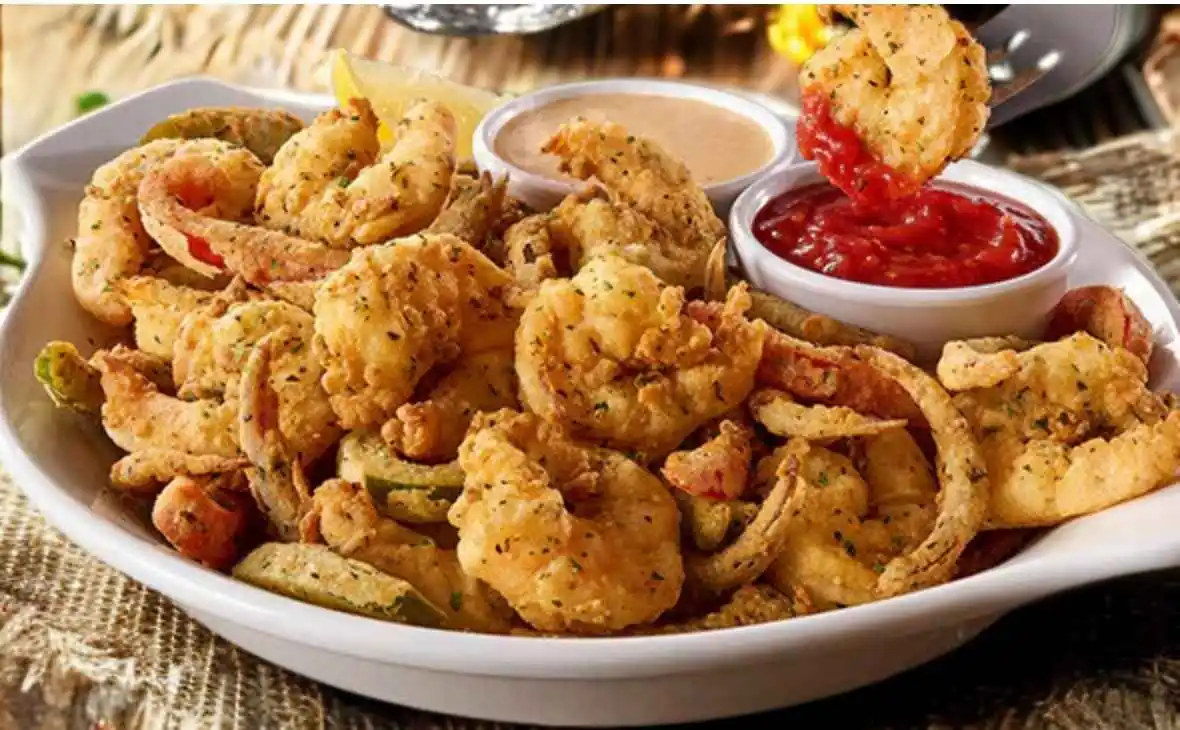 Olive Garden Shrimp Fritto Misto with crispy fried shrimp, vegetables, and dipping sauces